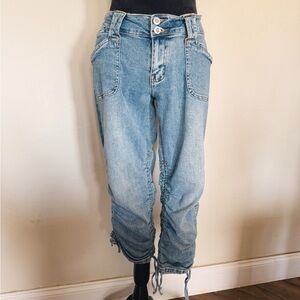 Bubblegum Light Blue Ankle Jeans